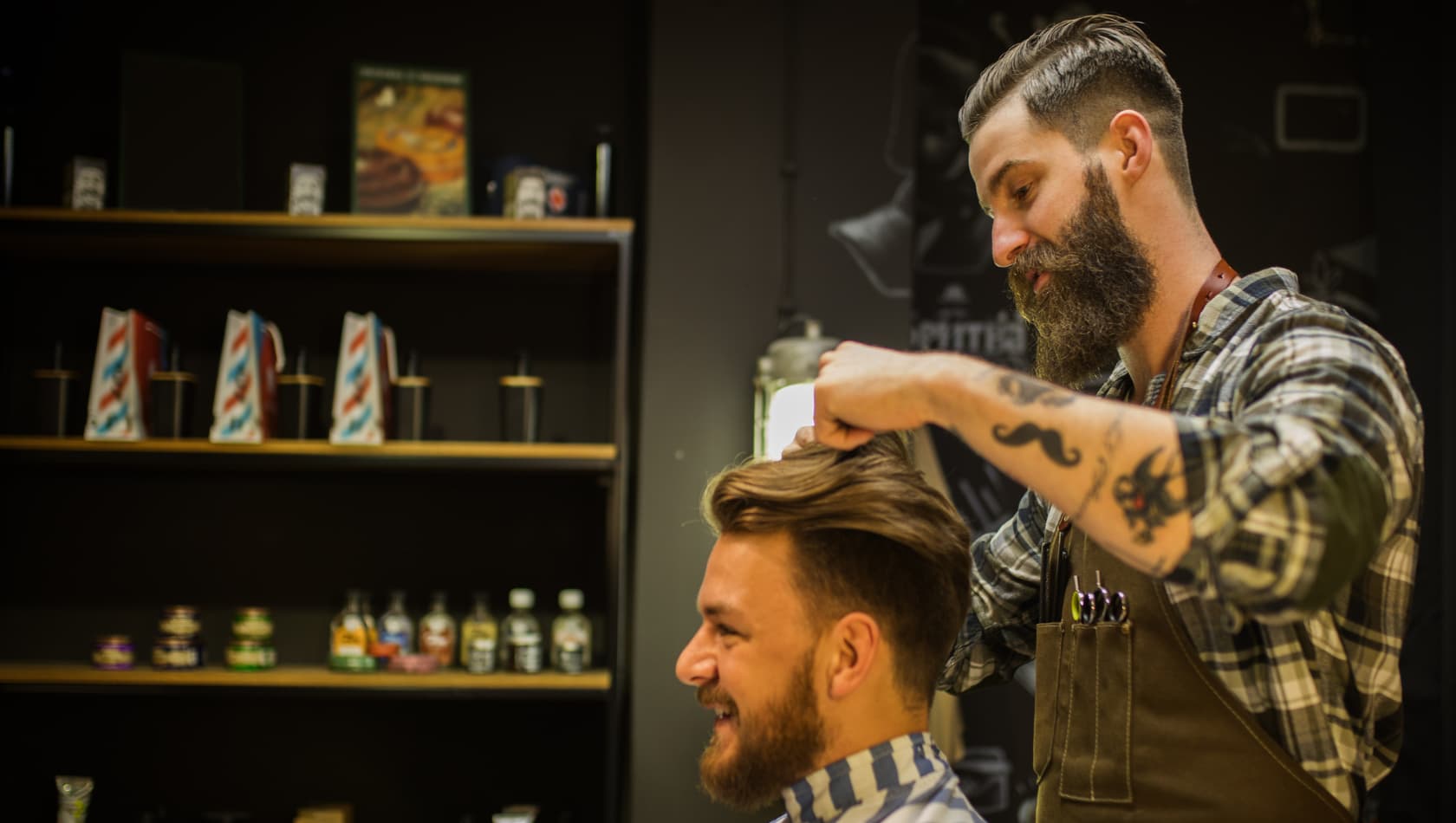 Barbearia por assinatura tem conquistado homens que buscam praticidade e estilo