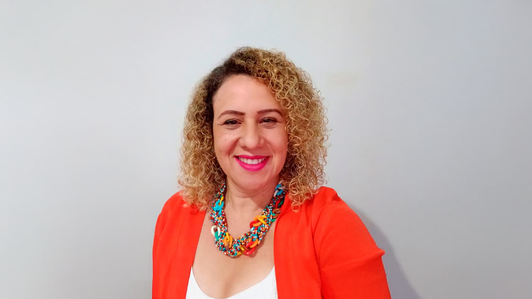 Da beleza à saúde: a jornada inspiradora de Adriana Nunes na podologia